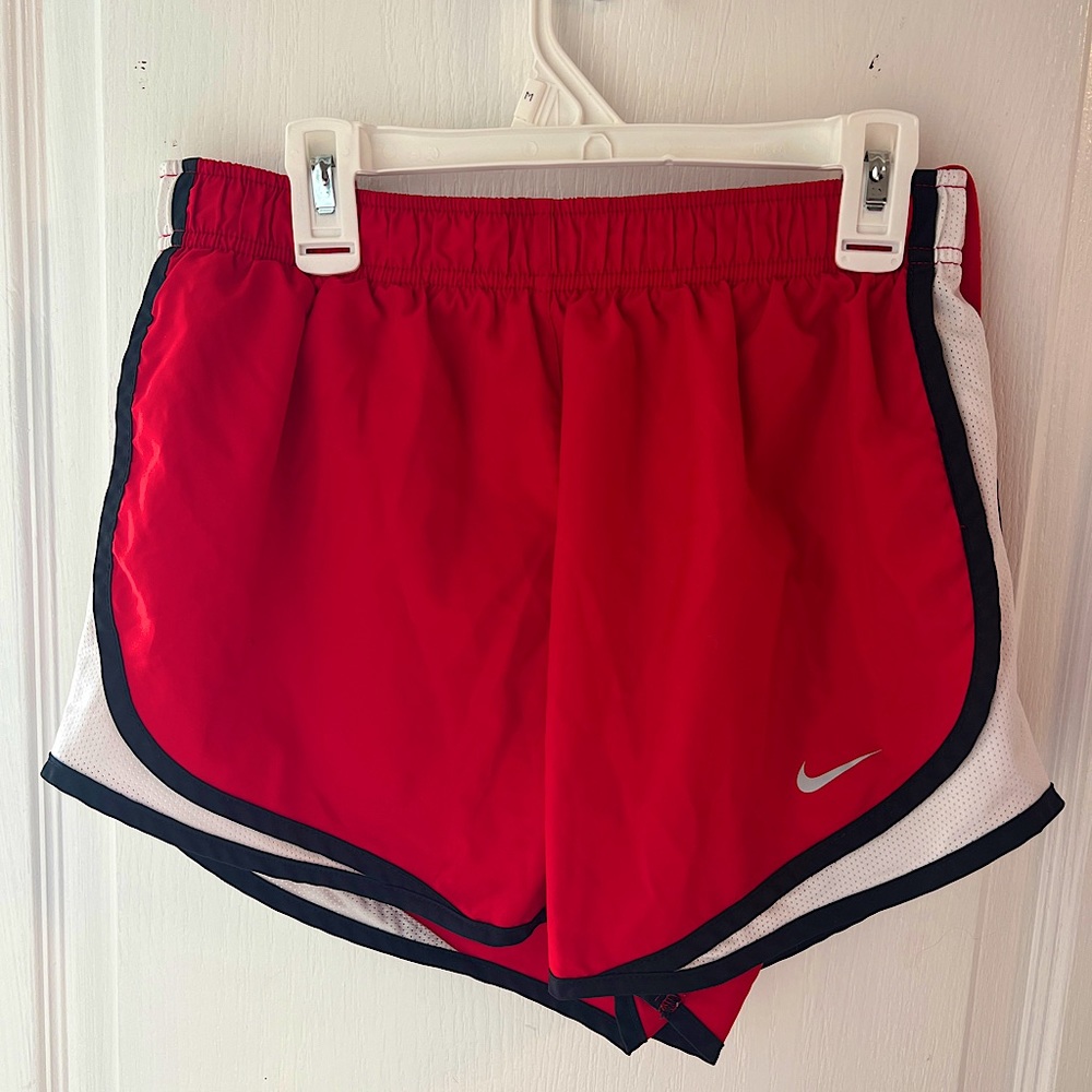 RED AND BLACK NIKE RUNNING SHORTS